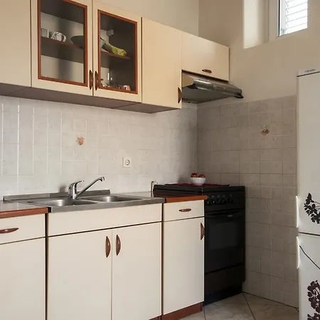 Apartman Laura זאדאר